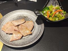 -山川小町·极番烧肉(新地假日广场店)