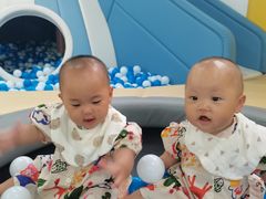 -蓝鲸奇亲子游泳俱乐部