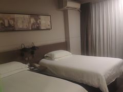 -锦江之星品尚(武汉协和医院取水楼地铁站店)