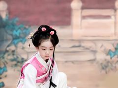 -九月鹰飞汉服摄影工作室