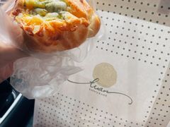 蒜香火腿包-tuan woodfire kitchen(锦绣坊店)