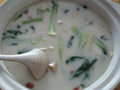 -泉畔人家·老济南经典鲁菜(大明湖店)