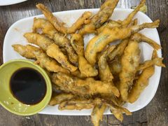 椒盐多春鱼-贞姨美食·老字号海鲜大排档