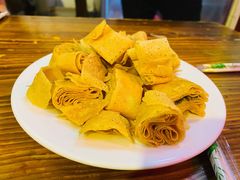 炸咯吱盒-六爷门框百年卤煮