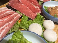 -明洞阿姨·韩式酱蟹烤肉·创意料理(三元桥店)