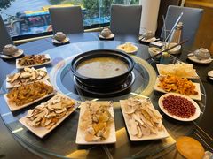 -野菌皇海景野生菌火锅(滨海大道店)