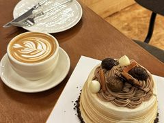 -théATRE 茶聚场(王府中環店)