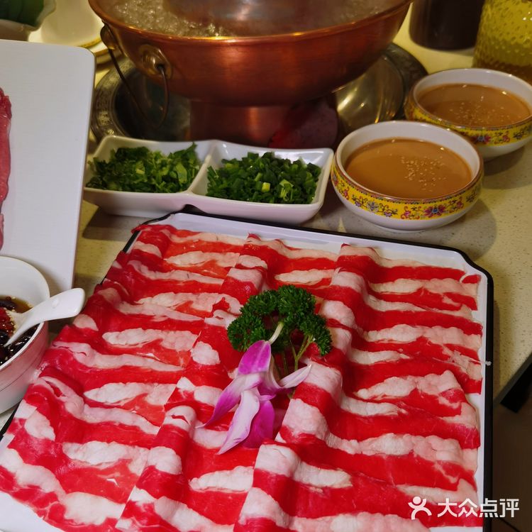 这才是地地道道的老北京铜锅涮肉！