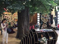 -钟书阁(松江泰晤士小镇店)