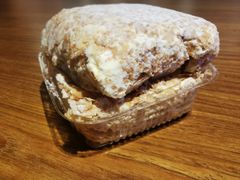 -白玉兰食品甜凤店(合生汇店)