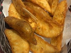 -鲨鱼美式餐厅酒吧Sharky