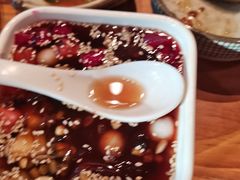 -野山舂·贵州现舂酸汤火锅(鸿通城店)