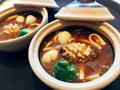 活鲍鱼捞饭-小船渔村•大连菜•大连焖鱼(黄河路店)