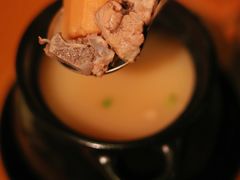 -莲餐厅·湖北菜·潜江小龙虾店(愚园路店)