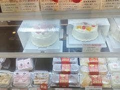 -红宝石·鲜奶小方·海派西点房(浦三店)