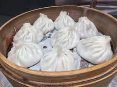 -莱莱小笼·乔艾