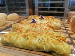 菠菜肉松骨头包-奈雪的茶(佛山顺德美的悦然广场店)