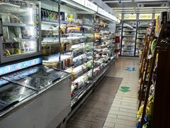 -全家便利店(莲花池东路店)