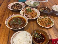 -老方桌烂蹄花川菜馆(九龙坡店)