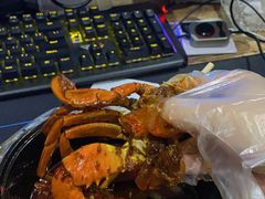 -凤凰路何眼镜香辣蟹(花果园店)