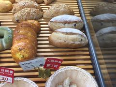 -焙丽拾光(麦凯乐直营店)