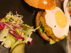 -HIGH FIVE哈福手工汉堡(桂林路店)