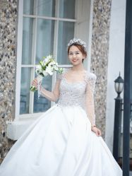 -城市花园婚纱摄影