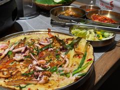 -草家酱蟹炭火烤肉店(珲春南路一店)
