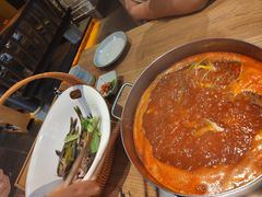 -野山舂·贵州现舂酸汤牛肉(东山店)