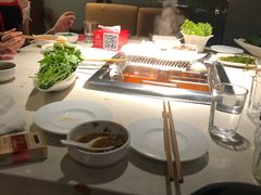 -海底捞火锅鲜切牛肉主题店(长寿路店)