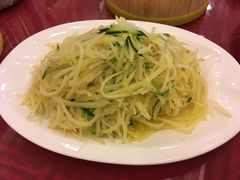 炒三素-大地春饼店(黄河路店)