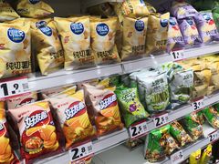 -赵一鸣零食(广东佛山狮山镇万民广场店)
