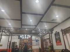 -湖南人家湘菜馆(镇江路店)