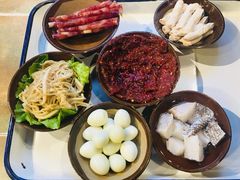 -周幺妹重庆老火锅(银泰城总店)