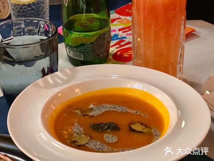 Ponte 意大利餐厅松露南瓜汤图片