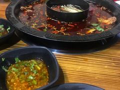 -味仙疯美蛙鱼头(清扬路总店)