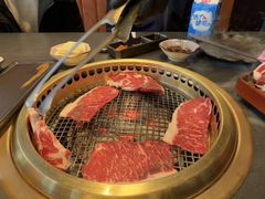 -铭牛烧肉·和牛海鲜自助(高新月牙湖店)