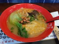 -柳城小巷螺蛳粉(厚街店)
