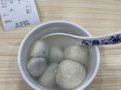 半咸半甜汤团-美新点心店(陕西北路店)