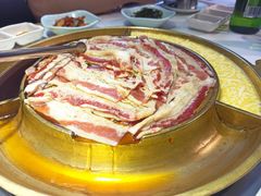 秘制黑猪五花-猪啊牛呀羊啊铜盘烤肉(正大广场店)