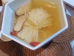 -荷风细雨·中国茶宴(碧云店)