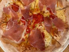 -城市大道红炉披萨烘焙坊