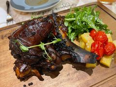秘制香醋肘子陪番茄土豆-OGGI TRATTORIA PIZZERIA(深业上城店)