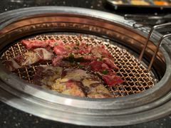 -韩烧牛中牛·甄选黑牛烤肉(黑金店)