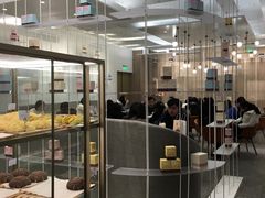 面包甜点陈列柜-奈雪的茶(市百一店)