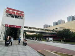 -国际港务区(地铁站)