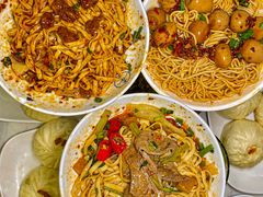-李与白包子铺(桐梓林店)