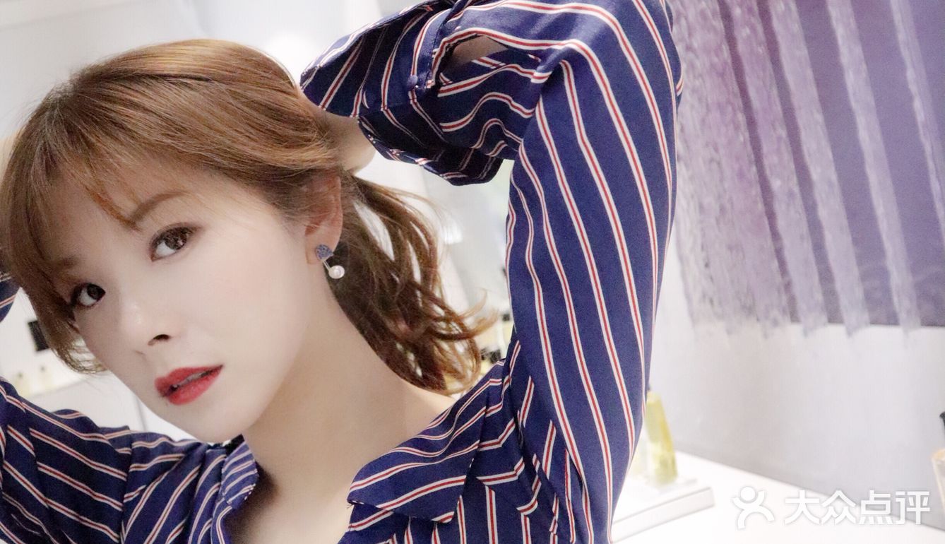 被选为最新的香奈儿之水