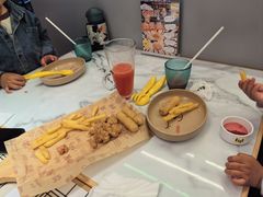 -菲滋意式餐厅(富阳东方茂店)