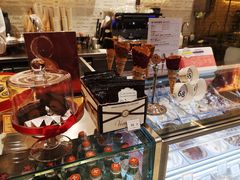 零售区-VENCHI 闻绮(北京国贸商城店)